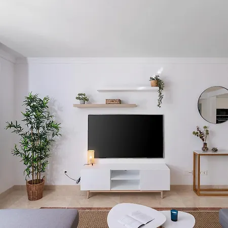 Elegant And Stylish Retreat 592 Apartment Estepona