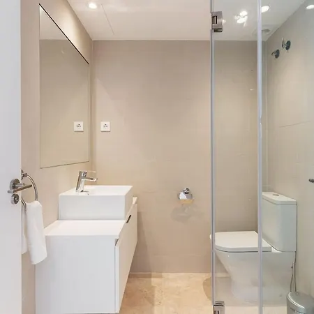 Apartment Elegant And Stylish Retreat 592